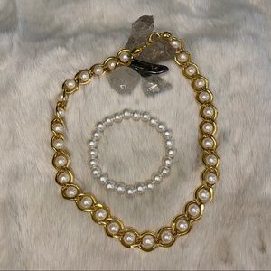 $$2 for 15$$ Vintage Style Pearl Necklace